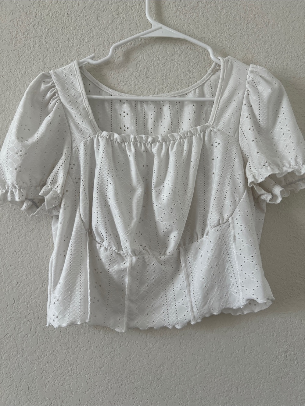 SHEIN White Eyelet Puff-Sleeve Square Neck Crop Top